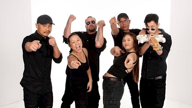 The Band Group photo of FLO-RAW